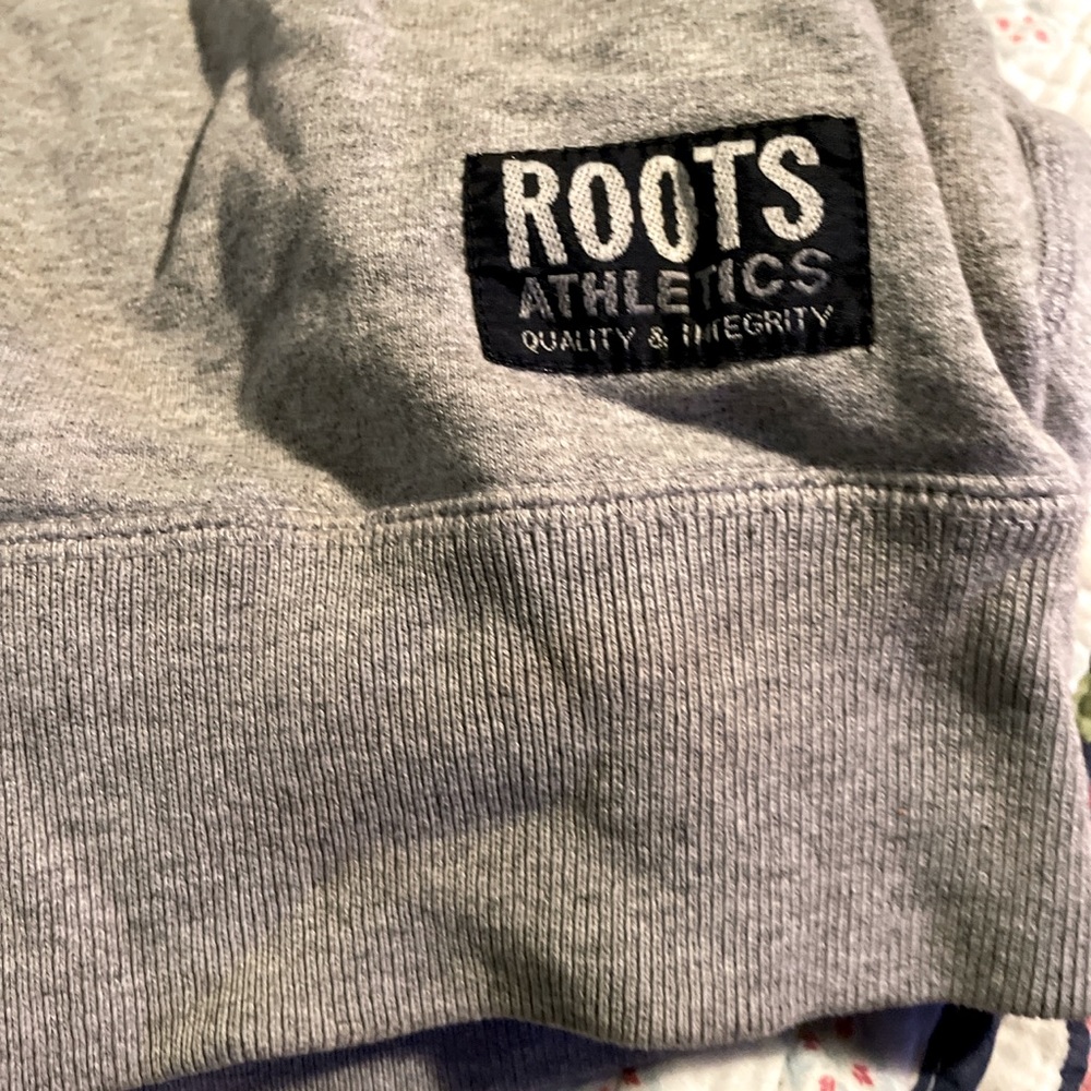 ROOTS - Picture 3 of 3